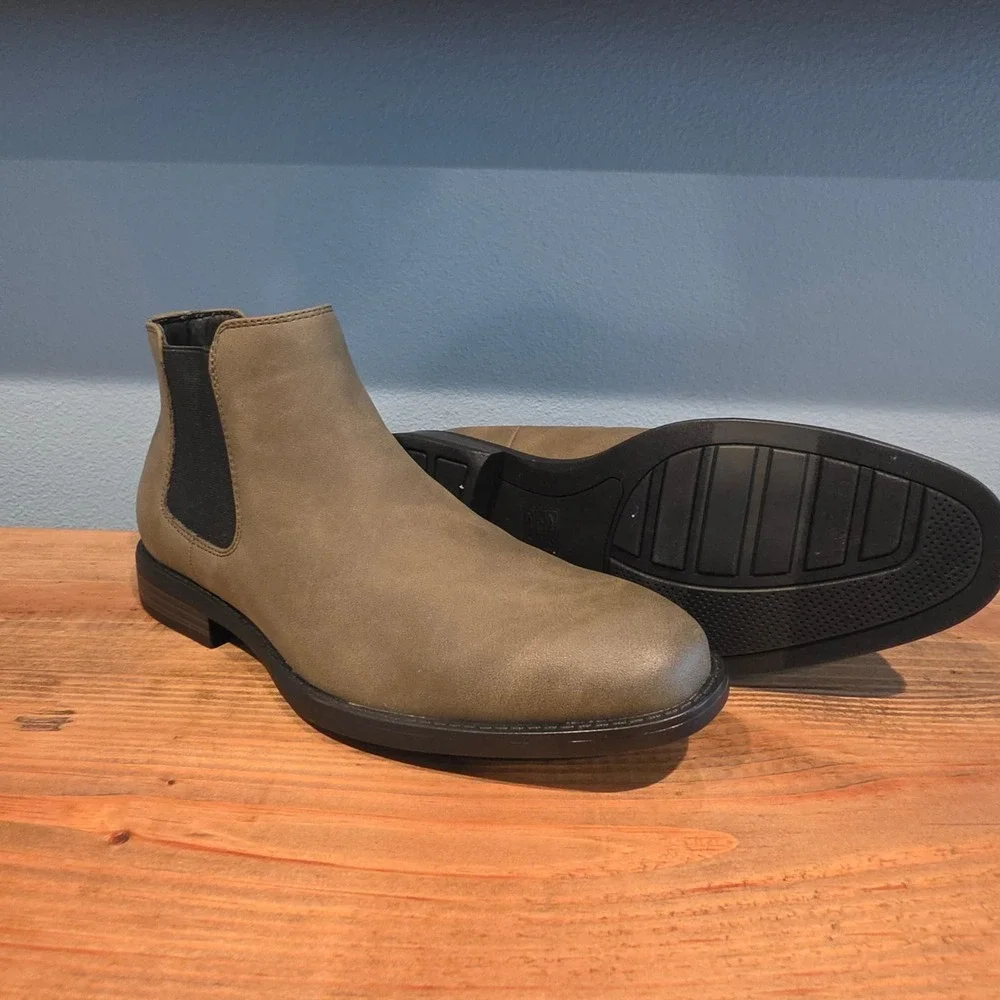 Madden Mens Maxxin Chelsea Boots Olive Pull On Ankle Boots Size 8